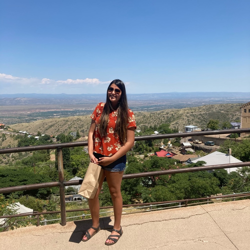 Meet your Posher, Alyssa